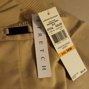 Tan dress pants Alfred Dunner 24W (short)